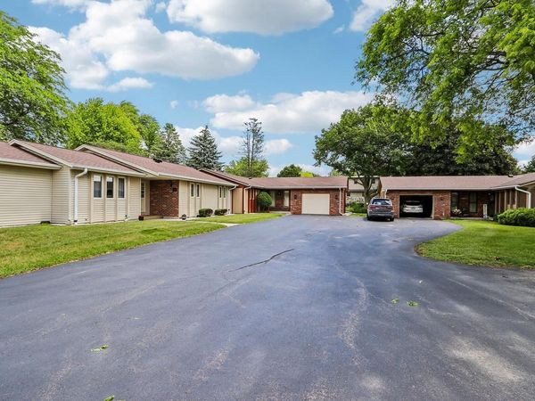 715 Tamarack Dr E, West Bend, WI 53095