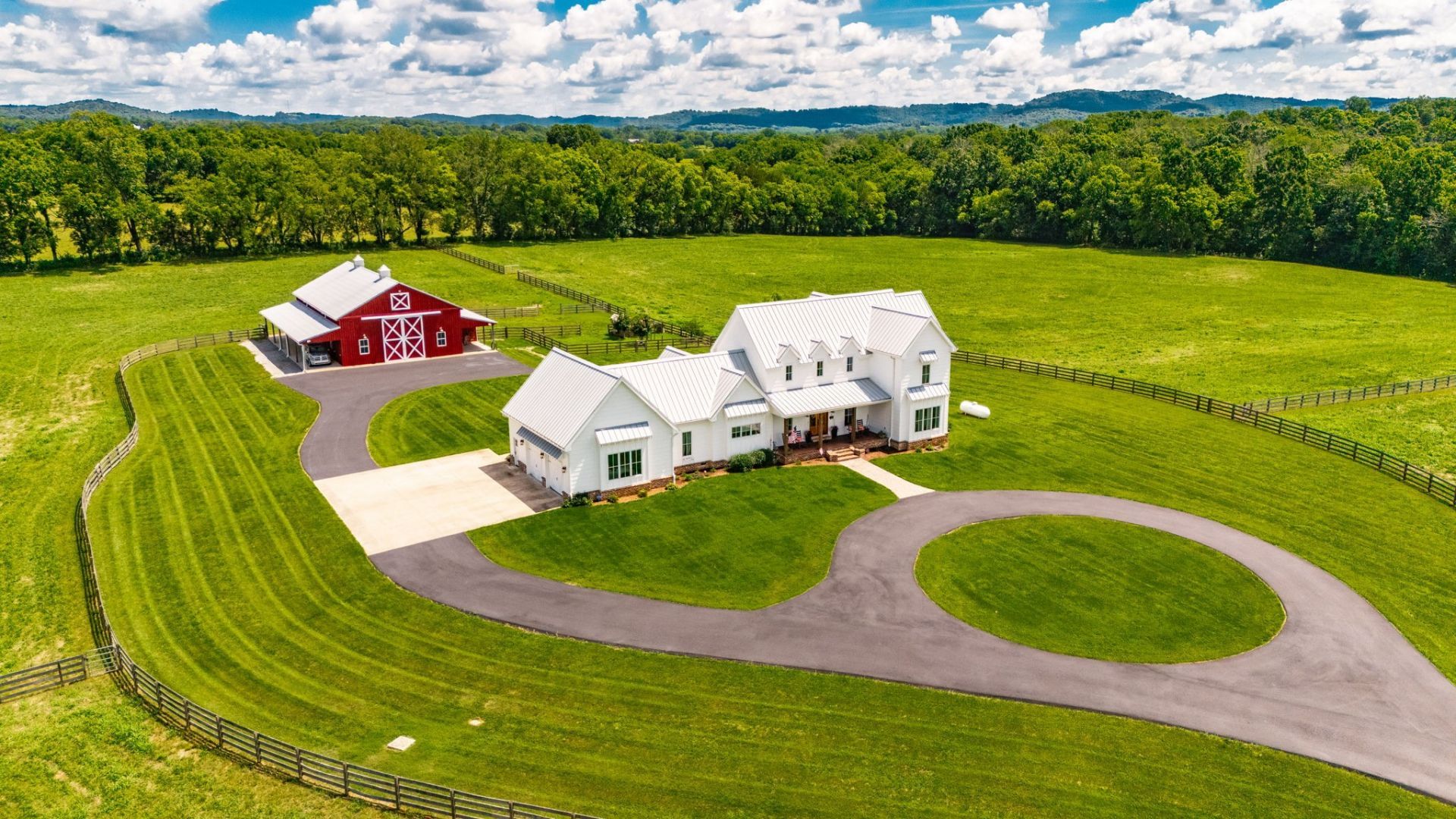 1151 Rogana Rd, Bethpage, TN 37022 Main Photo