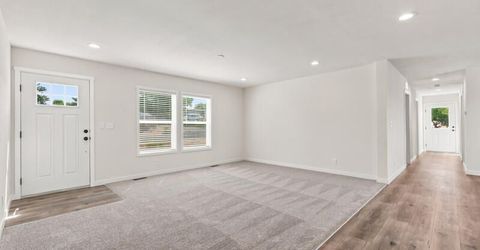 5425 Flora Way, Sun Valley, NV 89433 Photo