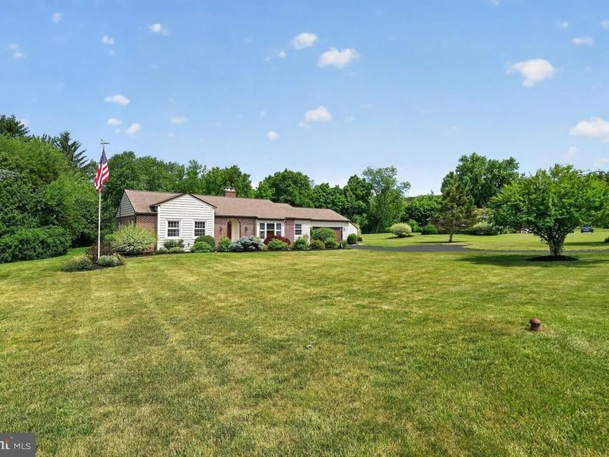 279 Carrie Lane, Harleysville, PA 19438 Main Photo