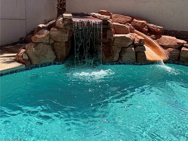 1899 Silver Bough Court, Las Vegas, NV 89183