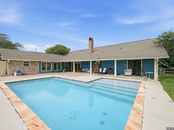 23231 Sunnyside Ln, Zachary, LA 70791