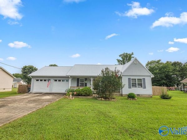 1007 N Watson Drive, Centre, AL 35960
