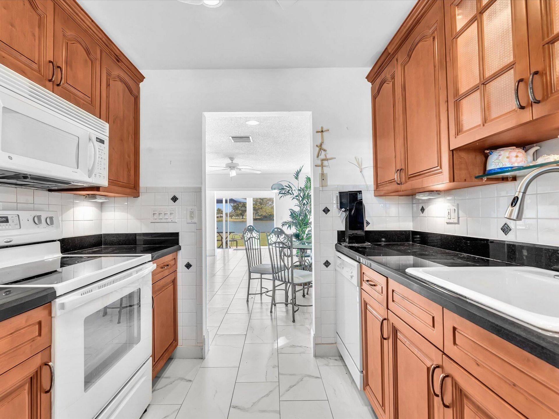 2017 SW Golf Lane, Unit 109, Boynton Beach, FL 33426 Photo