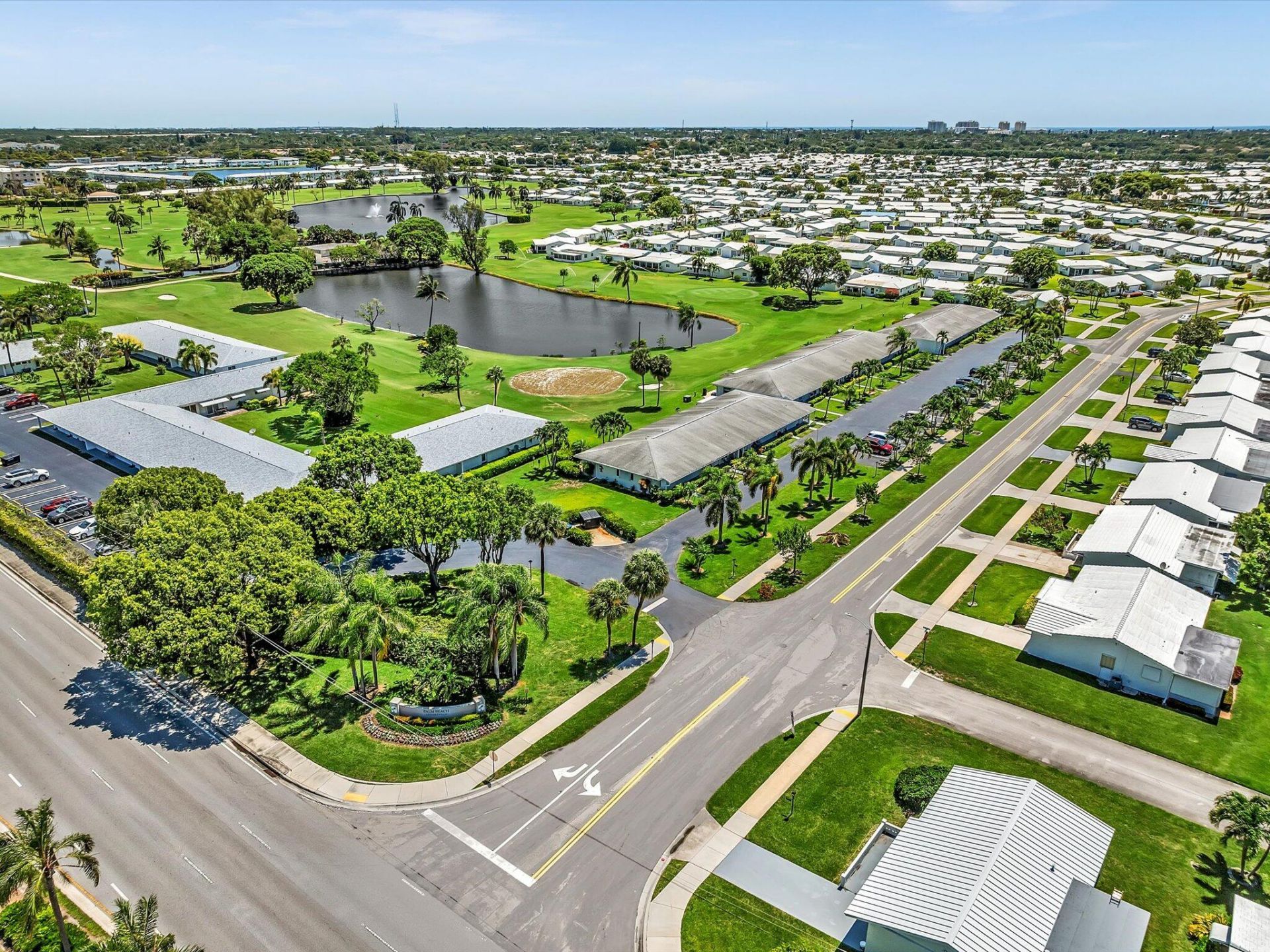 2017 SW Golf Lane, Unit 109, Boynton Beach, FL 33426 Photo