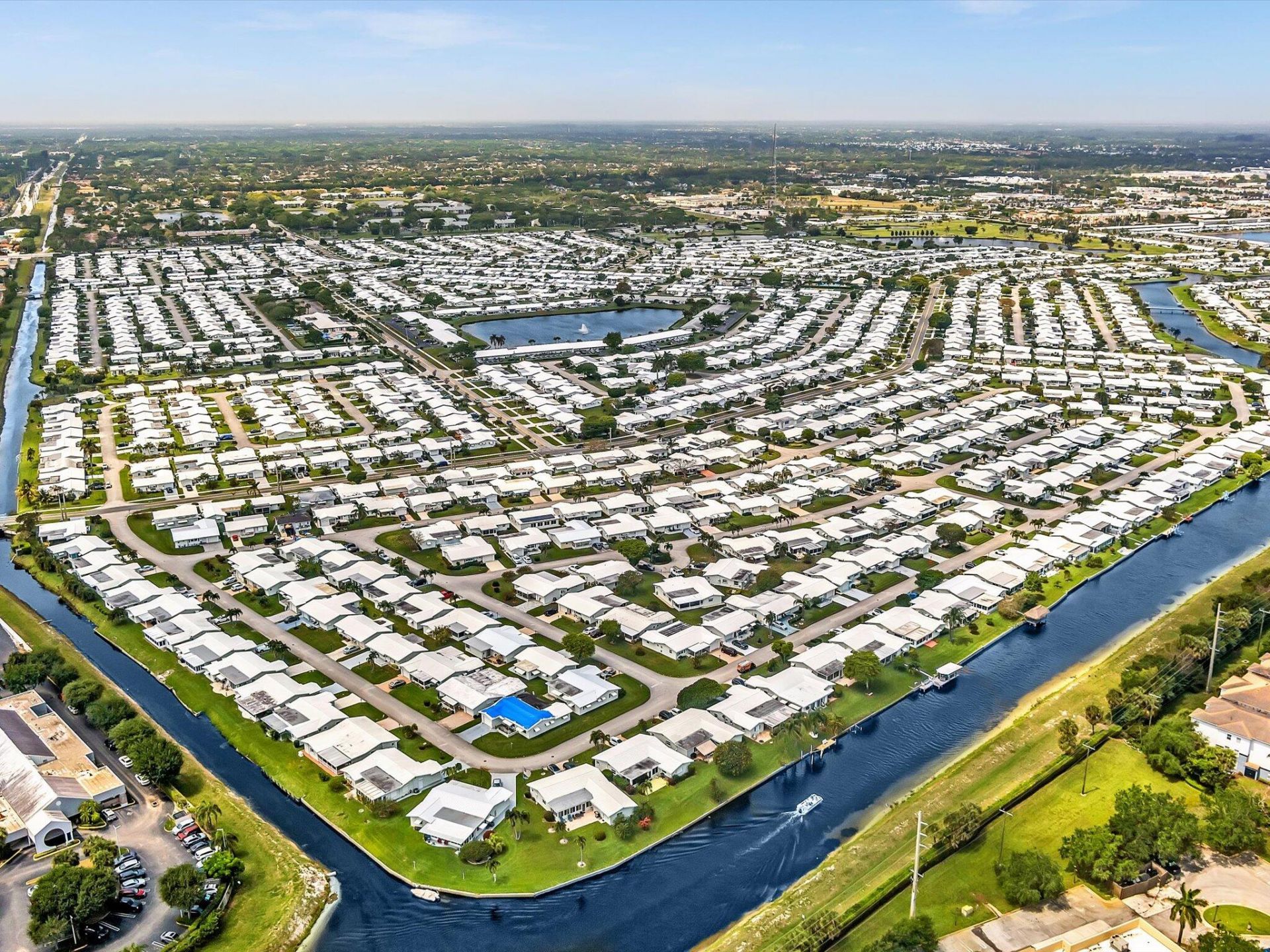 2017 SW Golf Lane, Unit 109, Boynton Beach, FL 33426 Photo