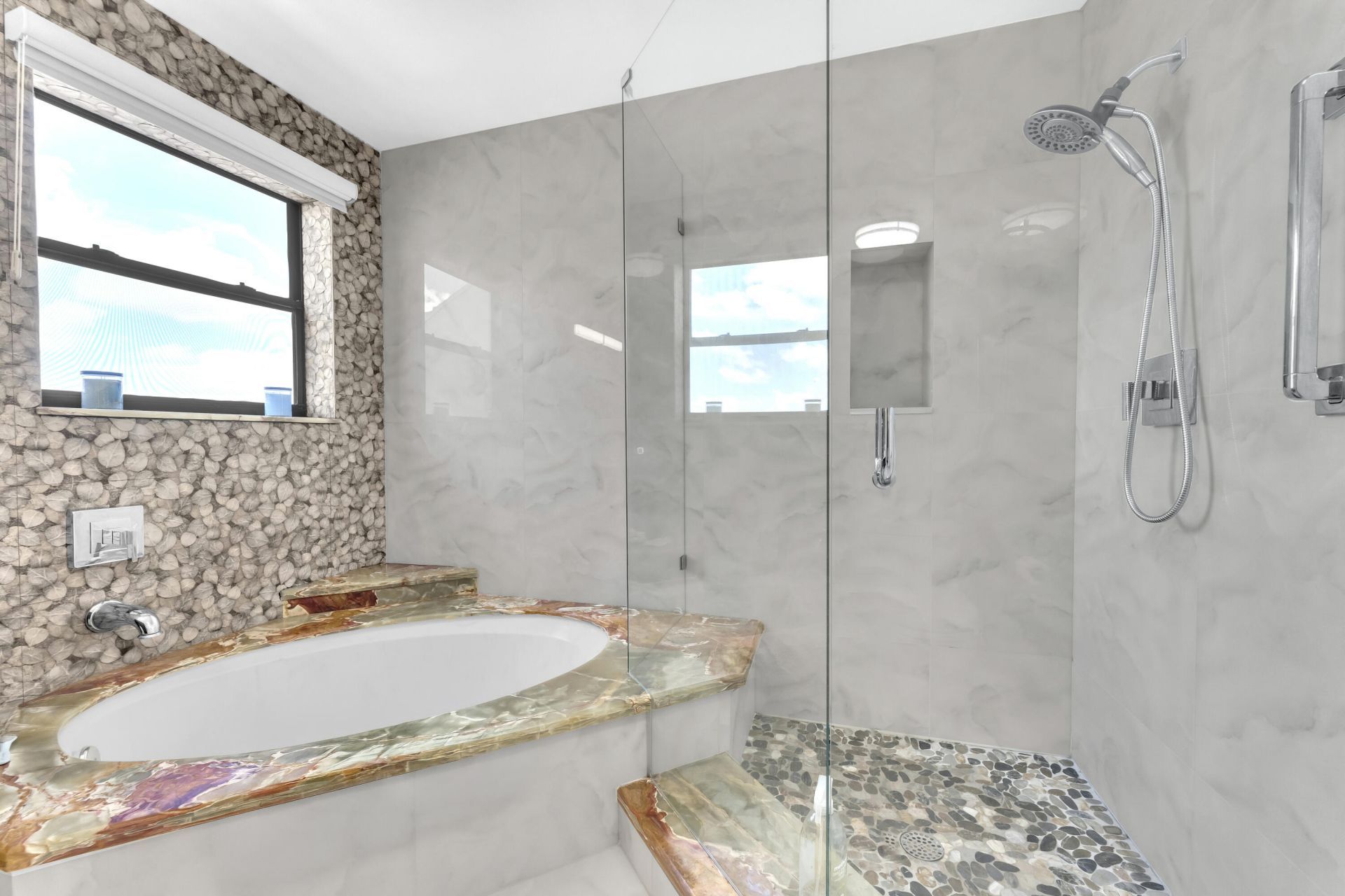7578 Regency Lake Drive, Unit 802, Boca Raton, FL 33433 Photo