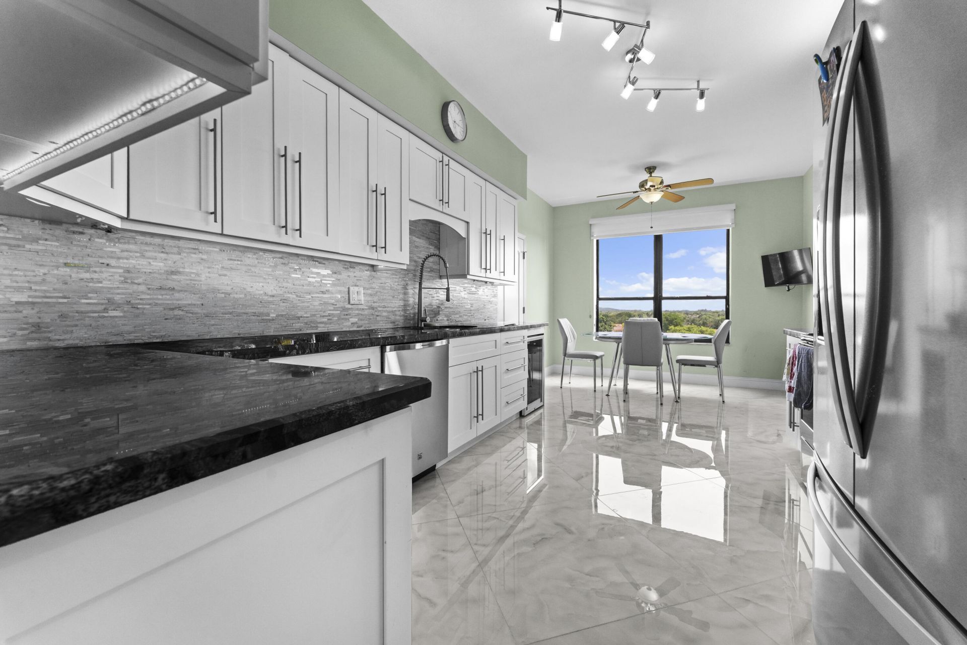 7578 Regency Lake Drive, Unit 802, Boca Raton, FL 33433 Photo