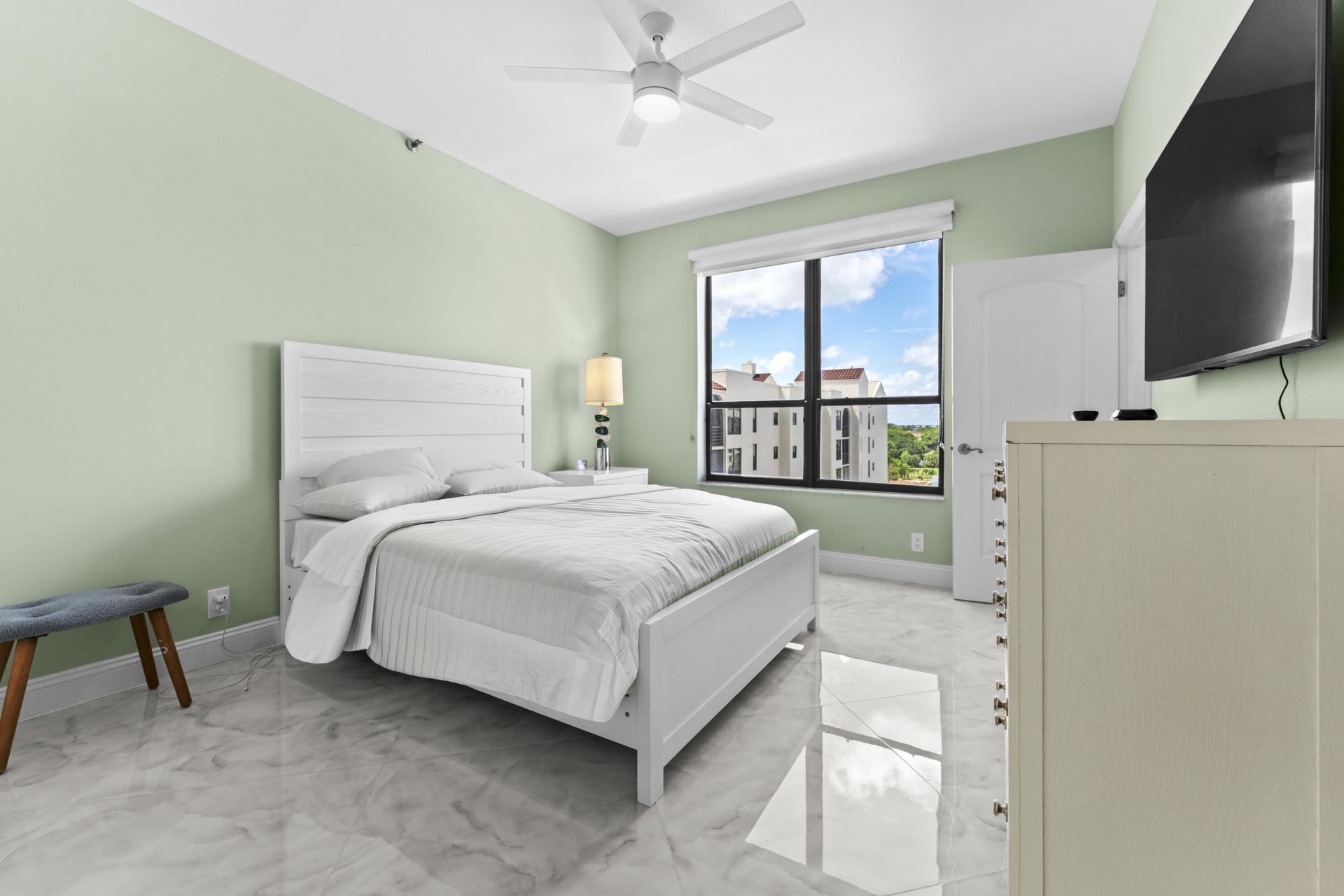 7578 Regency Lake Drive, Unit 802, Boca Raton, FL 33433 Photo