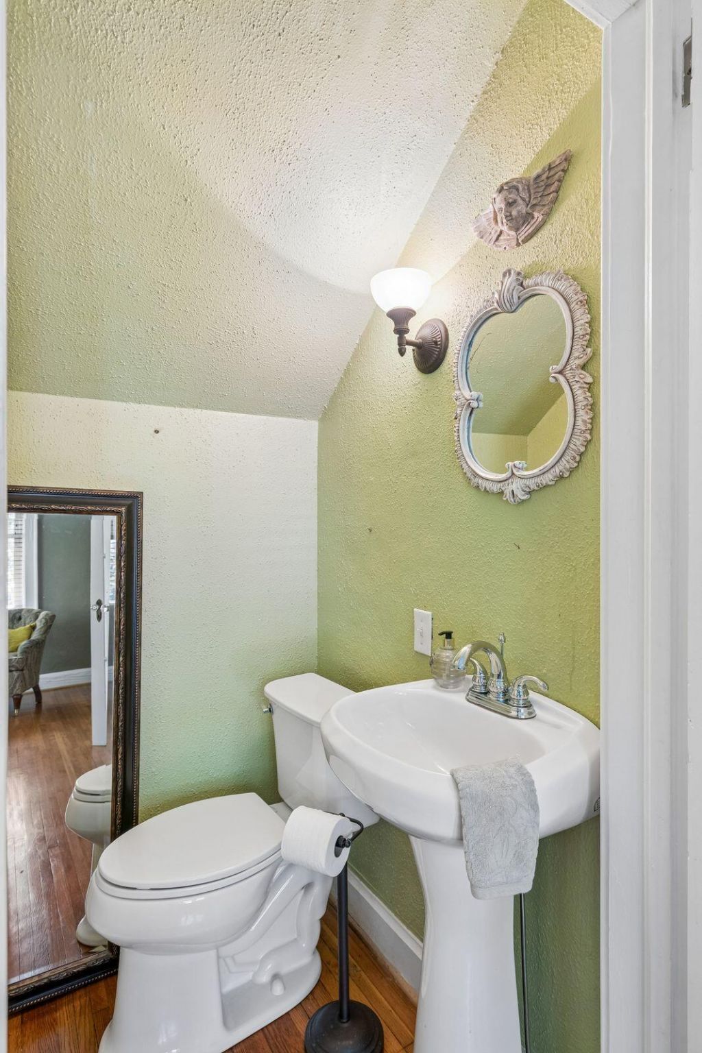 18 Stocker Drive Photo 32