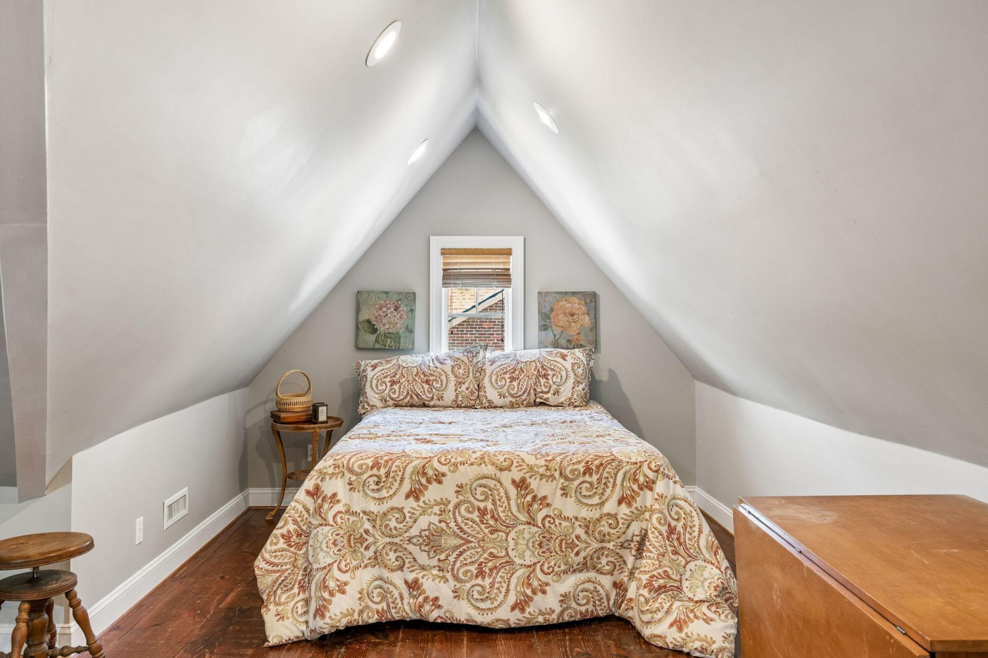 18 Stocker Drive Photo 33