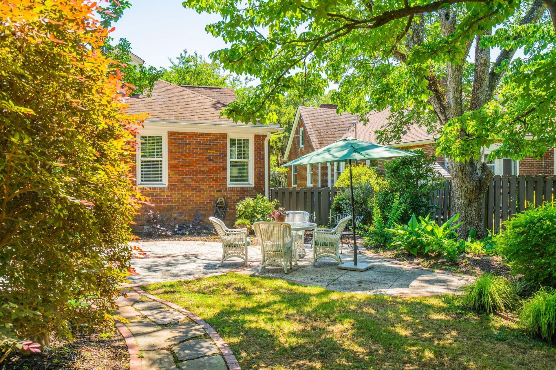 18 Stocker Drive Photo 4