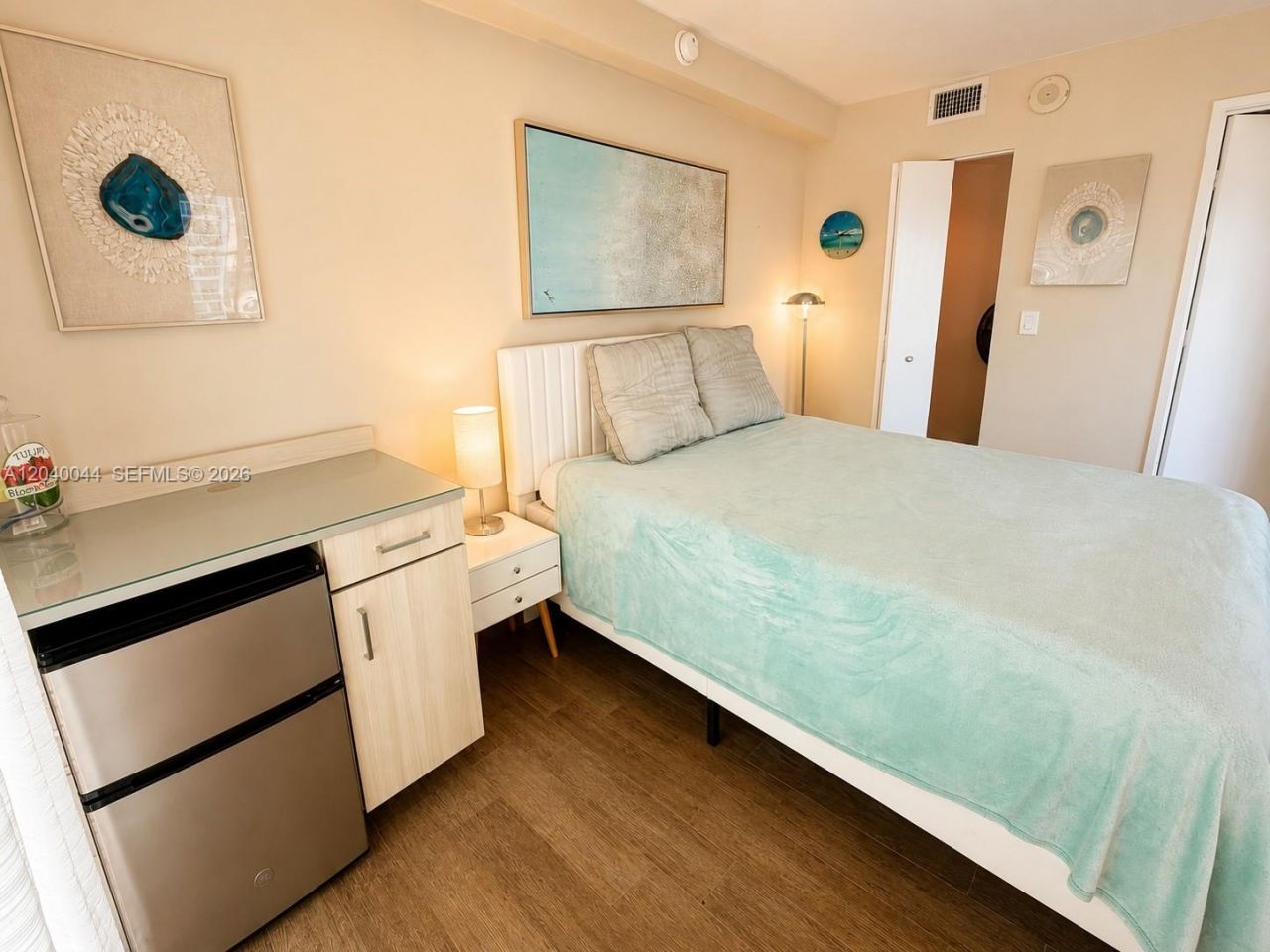 200 Sunny Isles Blvd , Unit 2-504â??La, Sunny Isles Beach, FL 33160 Photo