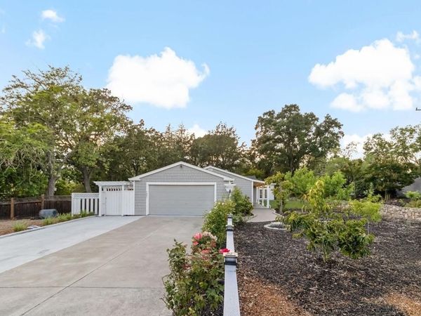 1021 Scots Ln, Walnut Creek, CA 94596