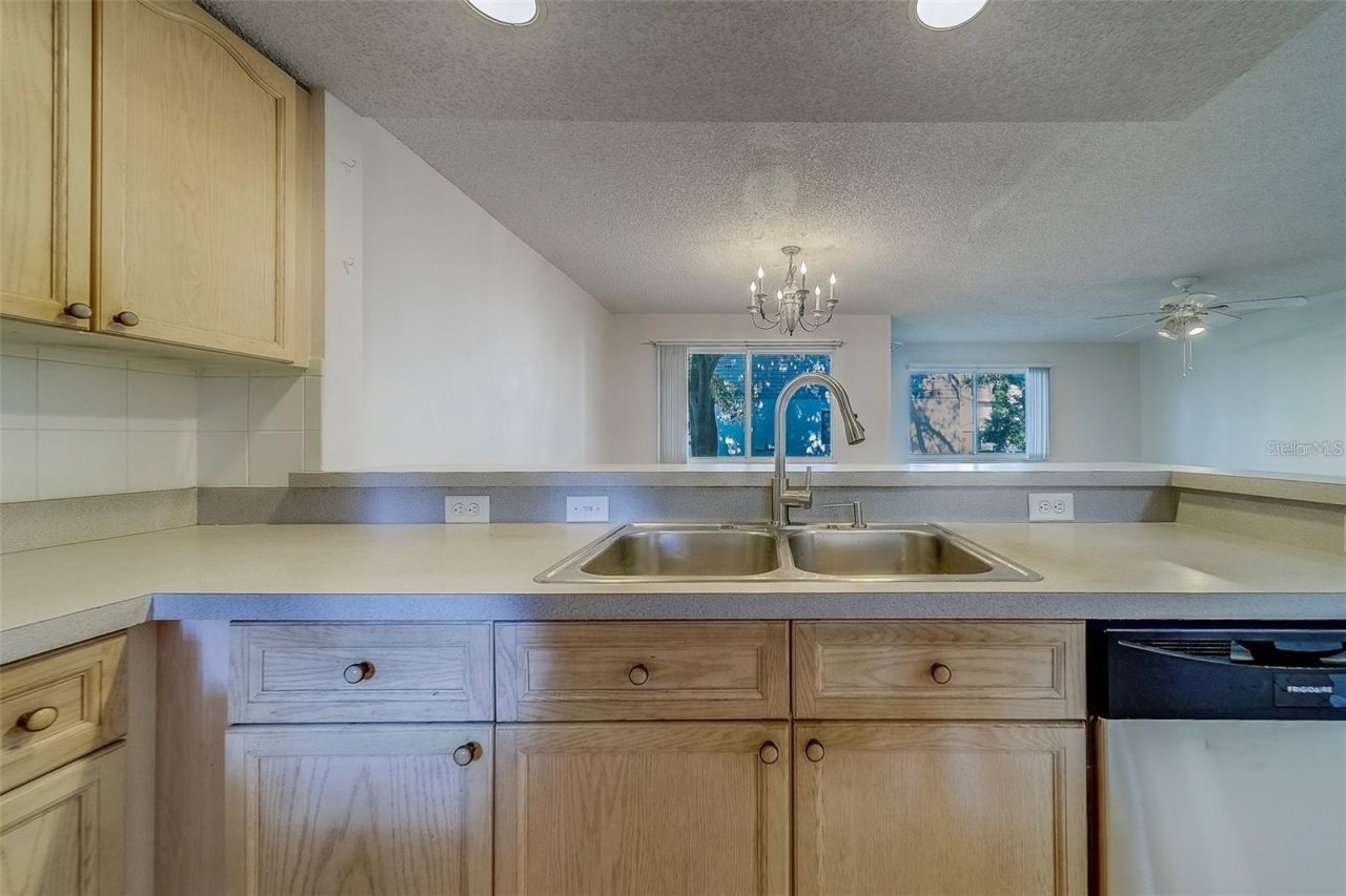 9209 Jakes Path, Largo, FL 33771 Photo