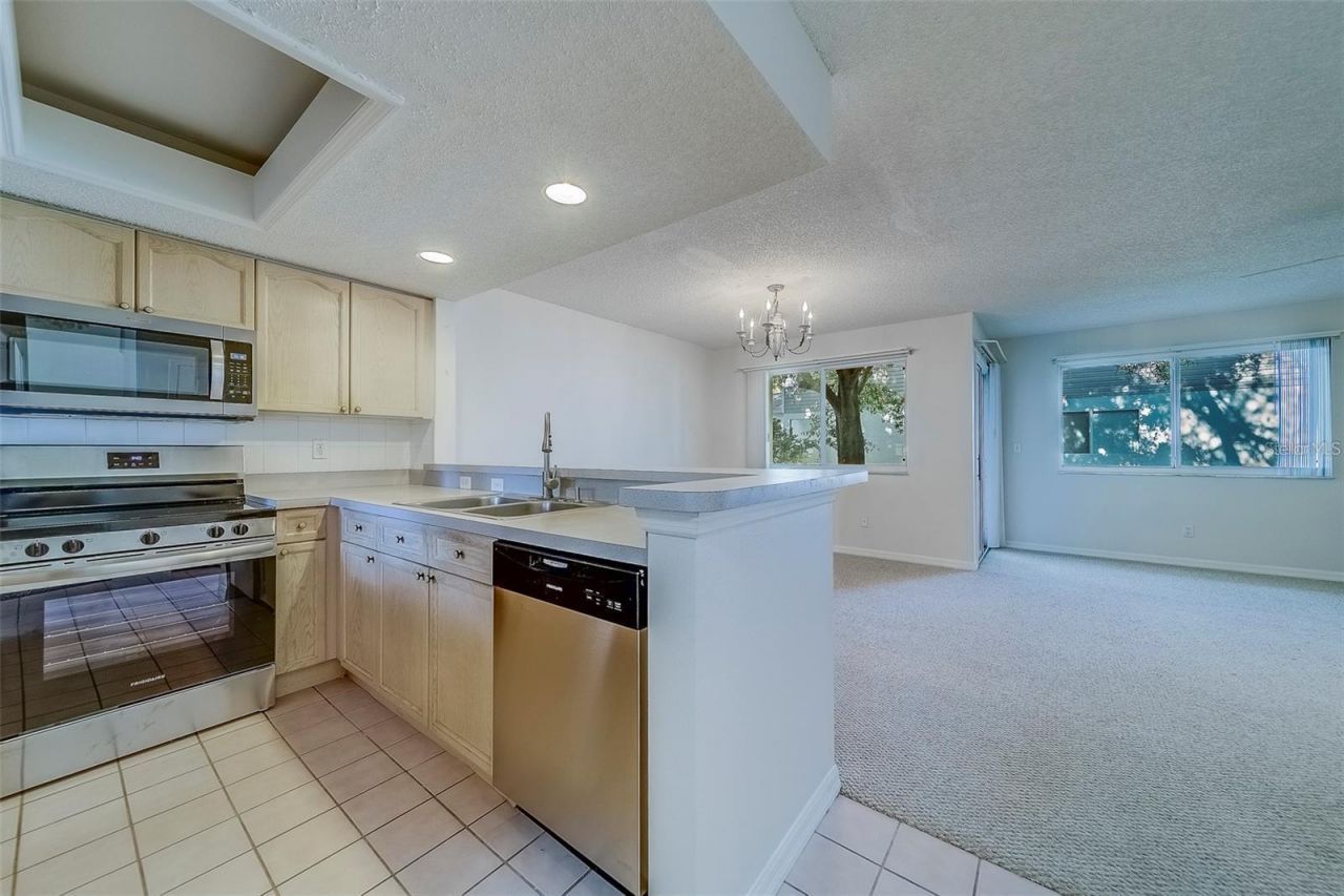 9209 Jakes Path, Largo, FL 33771 Photo