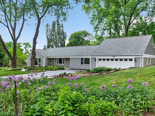 166 Mohawk Trail , Algonquin, IL 60102