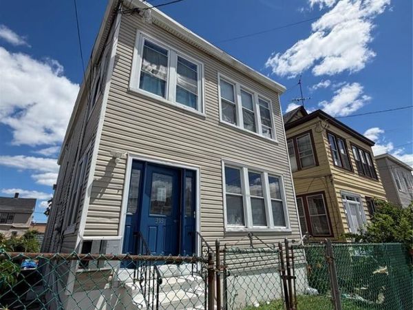 395 Madison Avenue, PATERSON, NJ 07524
