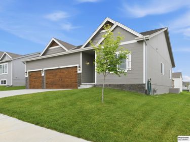 21052 Monroe Street, Elkhorn, NE 68022