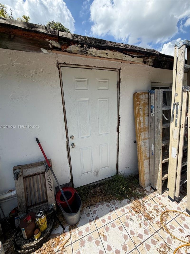 867 NW 109th St , Miami, FL 33168 Photo