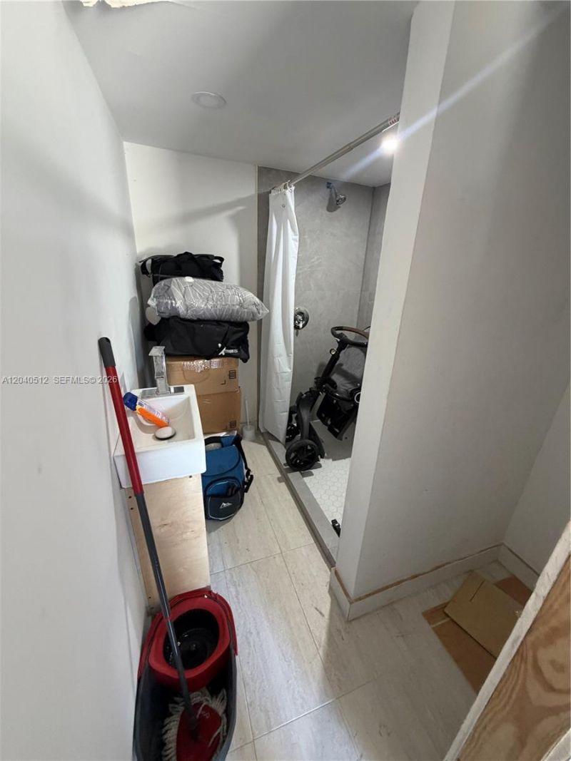 867 NW 109th St , Miami, FL 33168 Photo