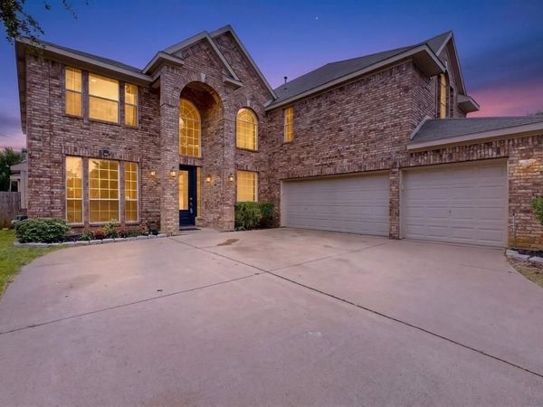 5508 Brazoria Drive, Grand Prairie, TX 75052