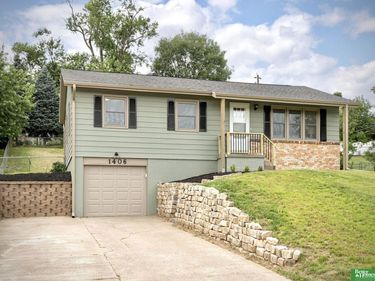 1406 Betz Road, Bellevue, NE 68005