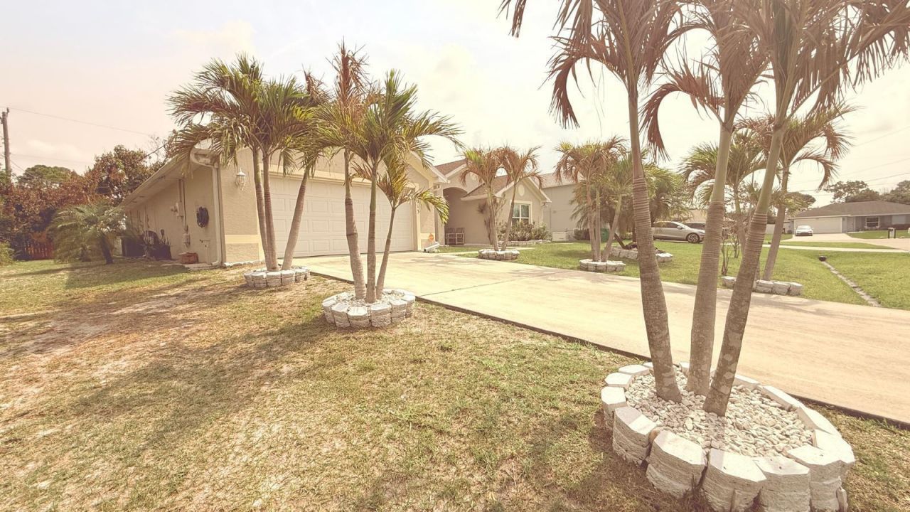 1613 SW Whipple Avenue, Port Saint Lucie, FL 34953 Photo