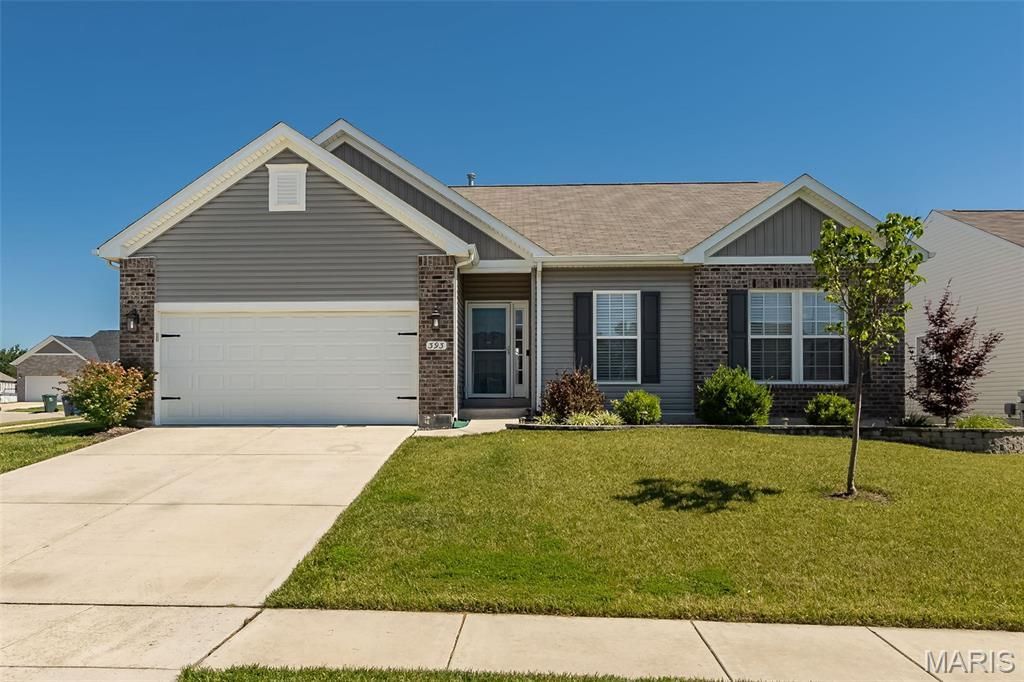 393 Victory Height Drive , Wentzville, MO 63385 Main Photo