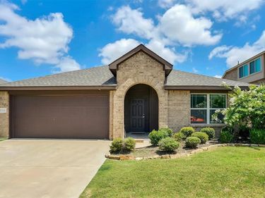 816 Oriel Circle, Fort Worth, TX 76036