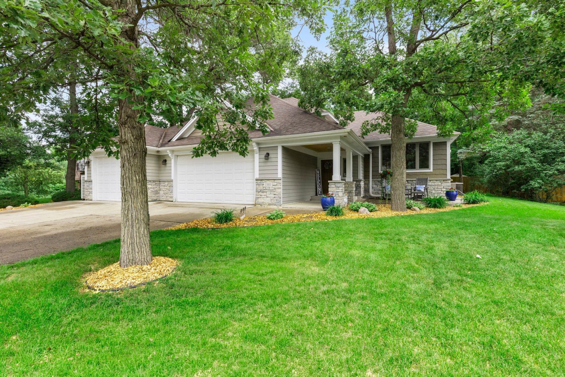 13001 Nightingale Street NW Coon Rapids, MN 55448