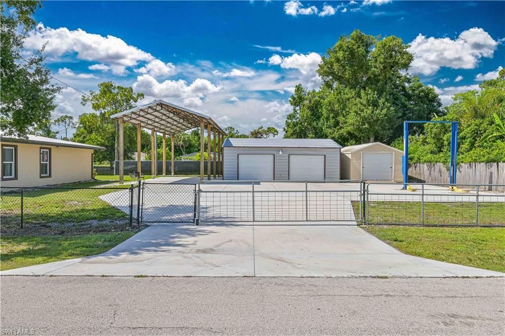 427 Stockton St, North Fort Myers, FL 33903 Photo