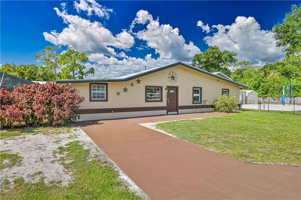 427 Stockton St, North Fort Myers, FL 33903 Photo