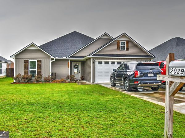 2039 Meadow Cove Drive, Valdosta, GA 31605