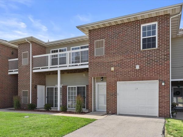 6746 100th PLACE, Unit E, Pleasant Prairie, WI 53158