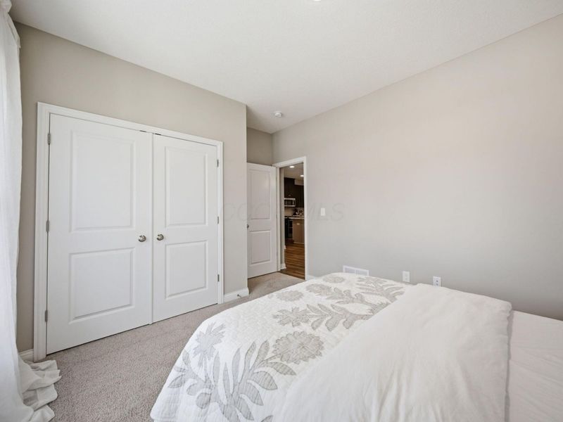 5611 Jessica Lane W, Powell, OH 43065 Photo 10
