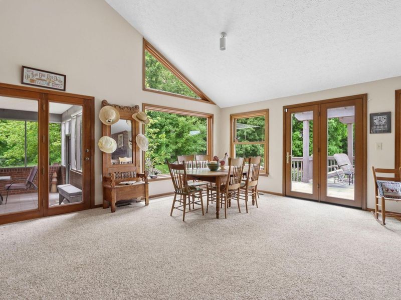 1525 Cole Road, Columbus, OH 43228 Photo 12