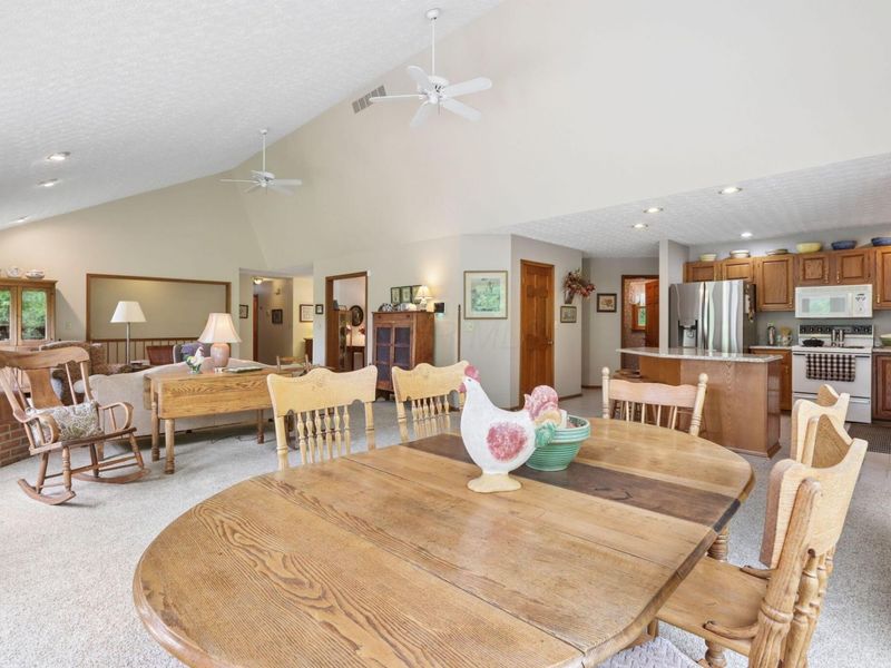 1525 Cole Road, Columbus, OH 43228 Photo 13