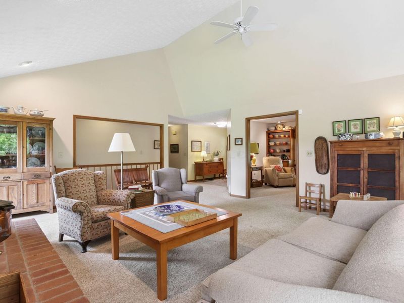 1525 Cole Road, Columbus, OH 43228 Photo 16
