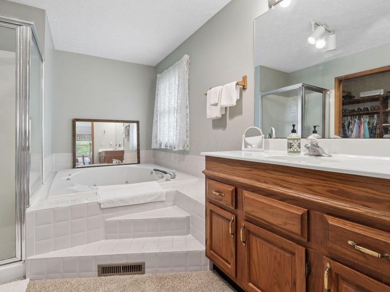 1525 Cole Road, Columbus, OH 43228 Photo 34