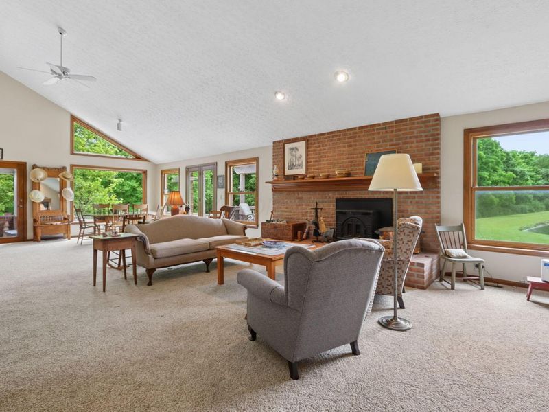 1525 Cole Road, Columbus, OH 43228 Photo 6