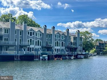 1975 LAKEPORT WAY , RESTON, VA 20191