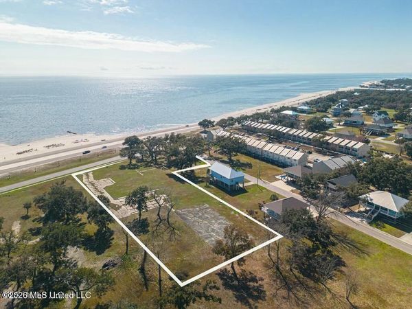 530 Beach Boulevard, Biloxi, MS 39530