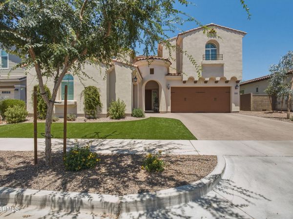 2122 W ROWEL Road, Phoenix, AZ 85085
