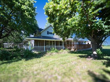 1448 Queen Avenue, livermore, IA 50558