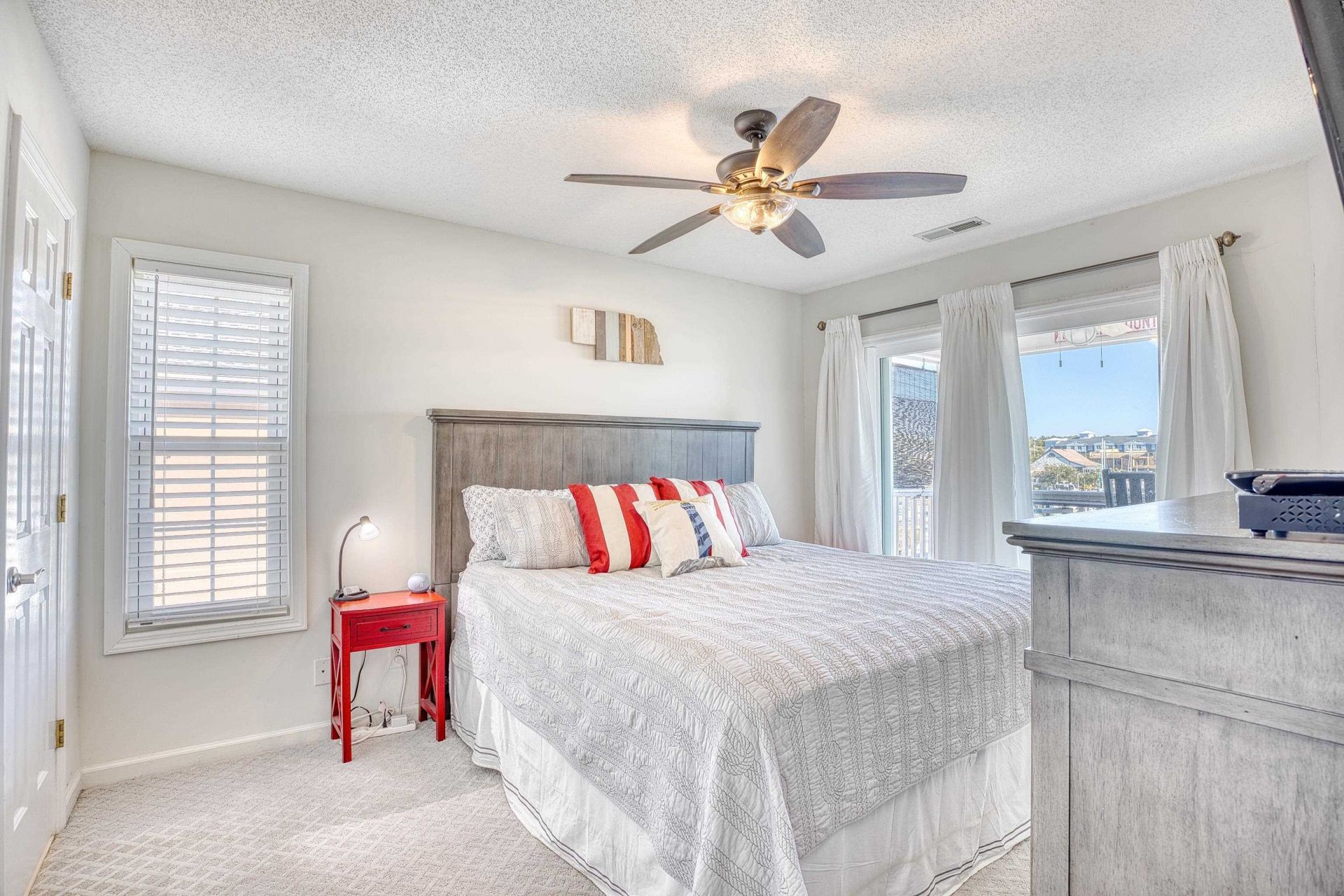 4629 Lightkeepers Way Photo 13