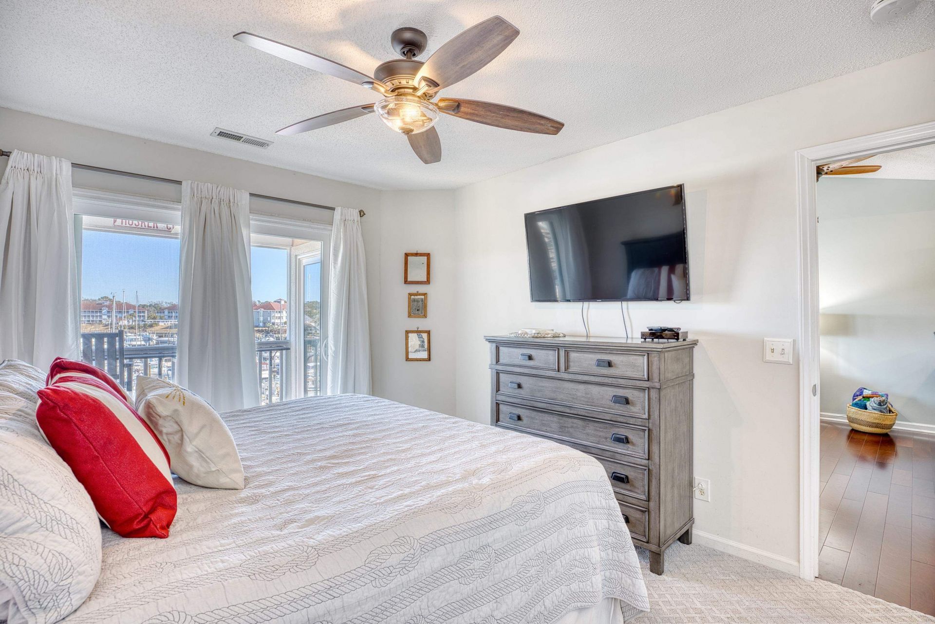 4629 Lightkeepers Way Photo 15