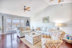 4629 Lightkeepers Way photo 4