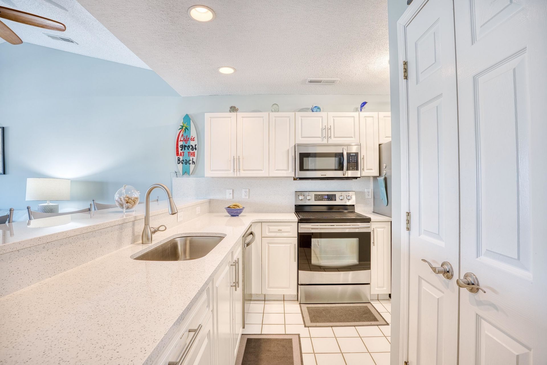 4629 Lightkeepers Way Photo 9
