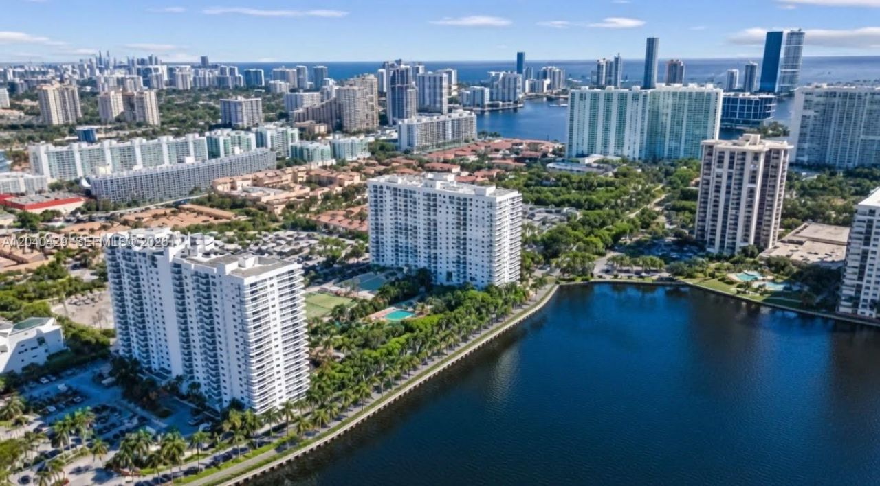 2801 NE 183rd St, Unit 203W, Aventura, FL 33160 Photo